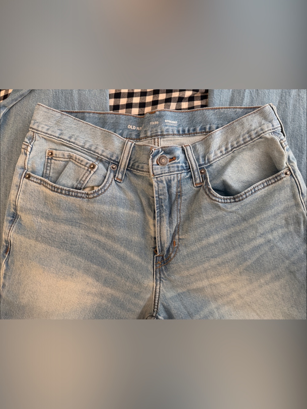 Old Navy Light Wash Men’s Slim Straight Jeans 31/31. Built-in Flex.